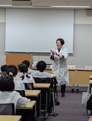kidsscience202508-03.jpg