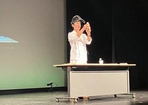 quizshow202508-03-1.jpg