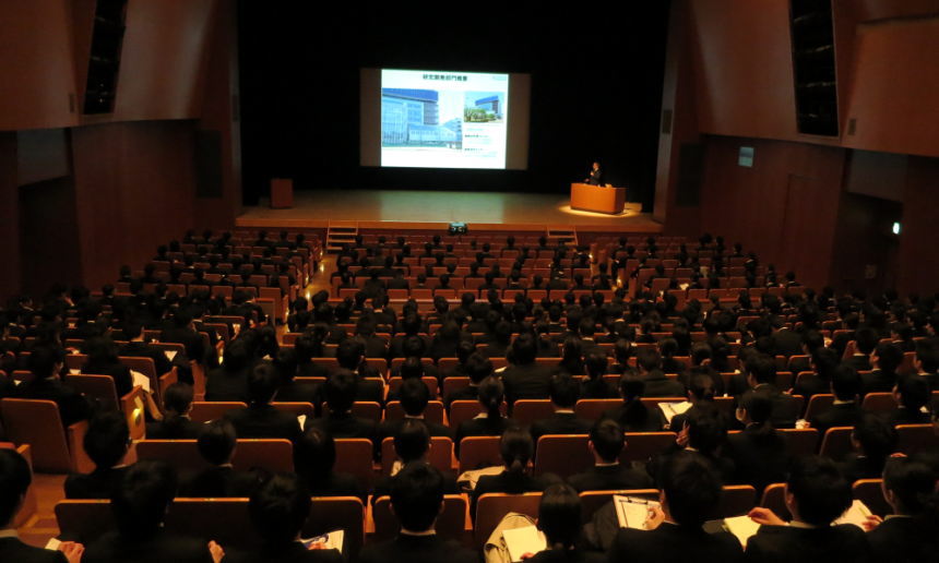 /news/images/kagakugakusei201503-4.jpg