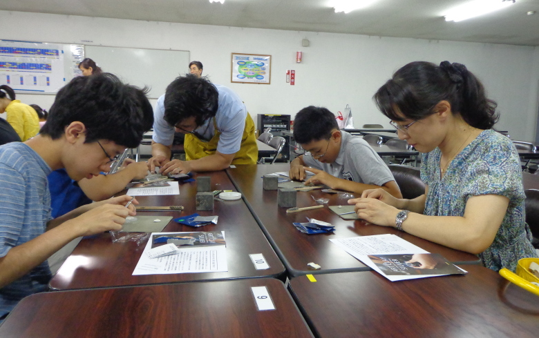 /news/images/katuyaku201408-3.jpg